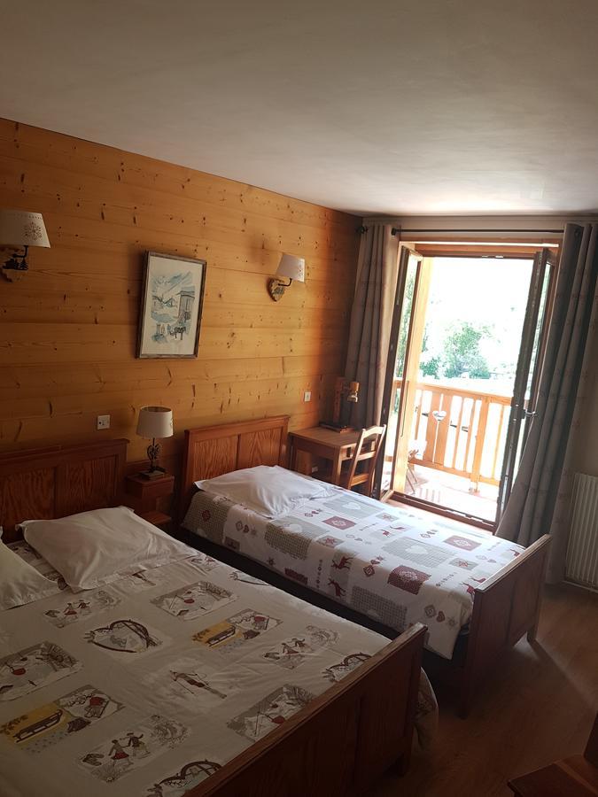 Hotel La Vanoise Bessans Exterior foto
